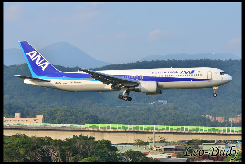 ANA_JA612A_NH1187_HND_07.jpg