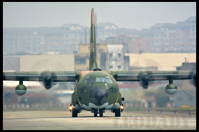 RCAF_1319_C63_01.jpg