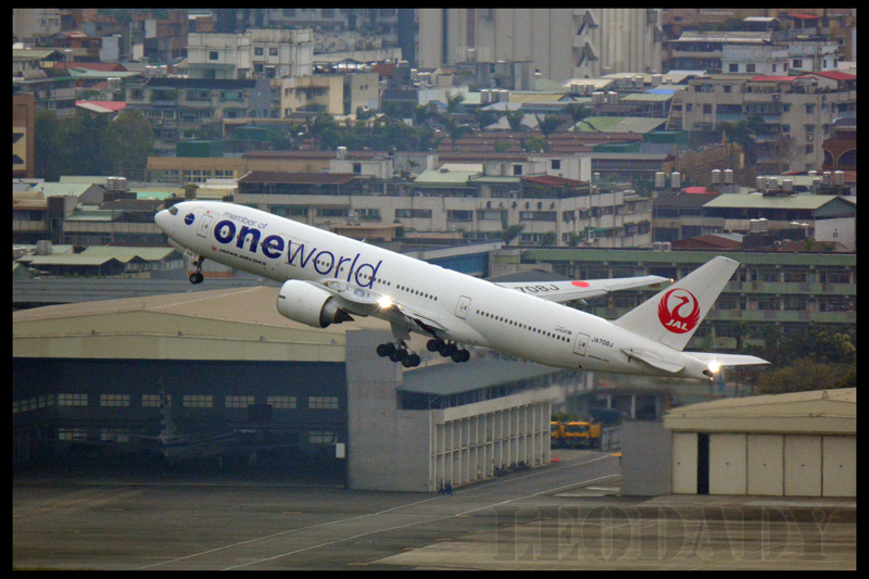 JAL_JA708J_JL98_HND_02.jpg