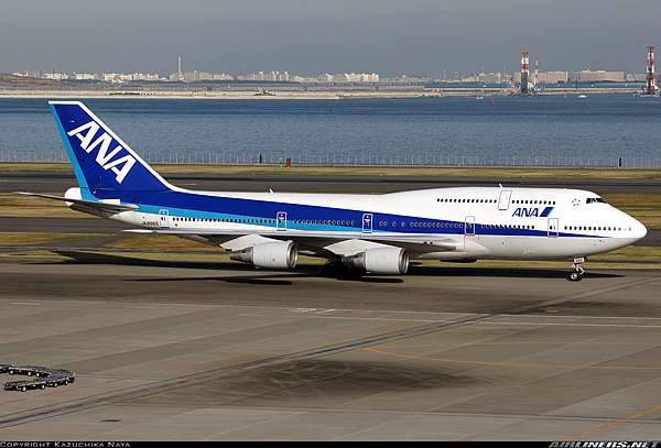 ANA B747-400 JA8961 Snoopy ALL NIPPON AIRWAYS (ANA) B747-400