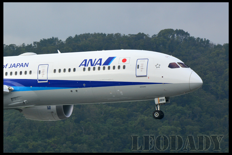 ANA_JA884A_NH853_HND_07.jpg