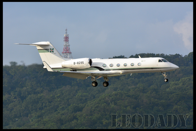 Deer Jet_B-8295_JD123_XMN_07.jpg