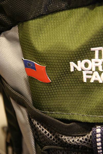 (别上建志同学金牌加持的小国旗,踏上了冒险