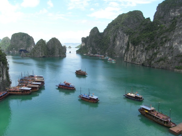 下龍灣岸拍海景