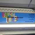 公車上德文的廣告