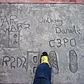 星際大戰，R2D2和C3PO機器人的腳印