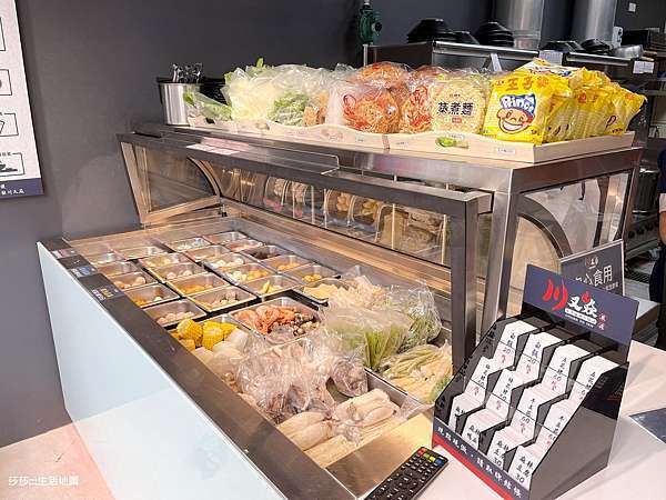食記 桃園龜山 用料實在又多元的平價小火鍋 花椒醬與滷味超搭 值得一試 丨川又焱正宗麻辣小鍋滷 莎莎 生活地圖 食記 桃園龜山 用料實在又多元的平價小火鍋 花椒醬與滷味超搭 值得一試 丨川又焱正宗麻辣小鍋滷 莎莎 生活地圖