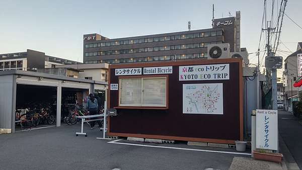 16跟著柯南遊京都 劇場版 迷宮的十字路 景點 京都站 梅小路公園 金閣寺 六角堂 弁慶石 五條大橋 鴨川 清水寺 地主神社 本山佛光寺 五條天神宮 123一起出發吧