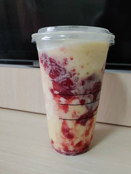 法式草莓泡芙星冰樂