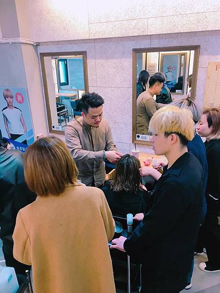 29542564_1710983722273530_2768089715570250164_n 29542564_1710983722273530_2768089715570250164_n