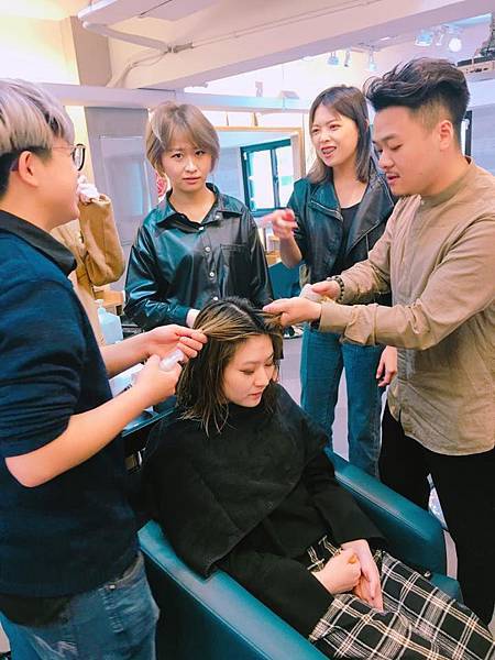 29542513_1710983695606866_2250875499241740694_n 29542513_1710983695606866_2250875499241740694_n