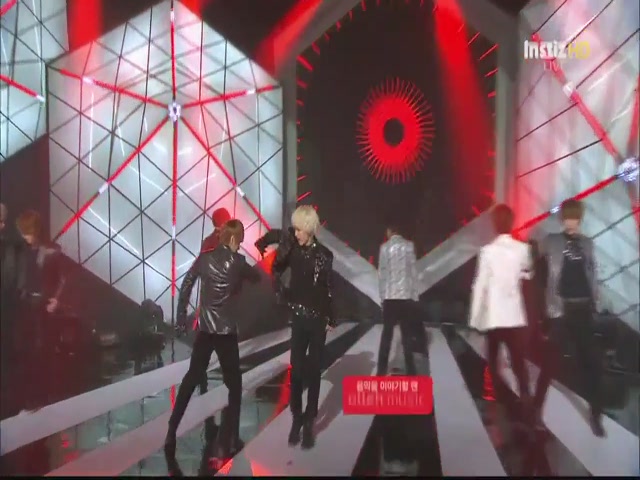 110924Music Core  Super Junior A-cha Live.mp40035.jpg