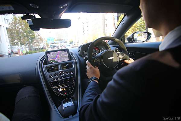Aston Martin 在日本首次體驗高級跑車 Aston Martin Db11 Amr 用相片分享生活 痞客邦