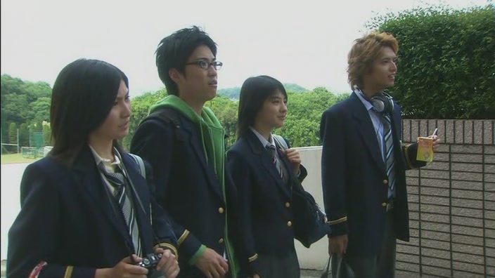 Futatsu no Spica ep02 (704x396 DivX6)[(067961)13-04-41].JPG