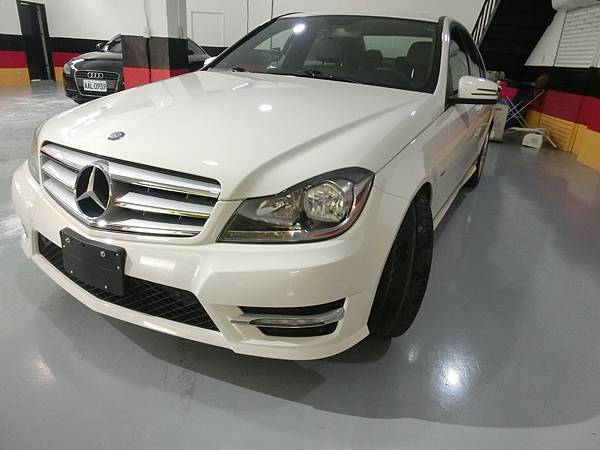 12年 C250 amg 白色黑內裝 頂配