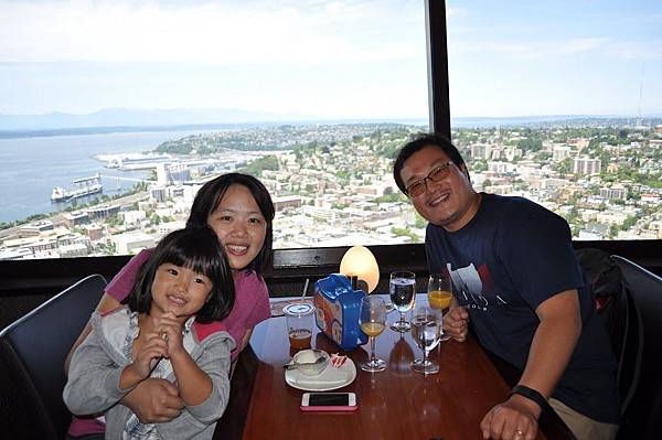 spaceneedle-family