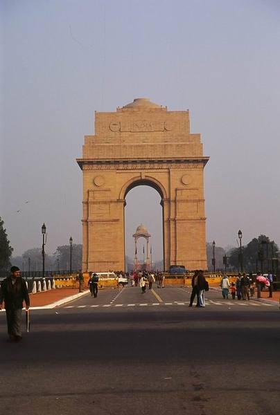 India Gate紀念一次世界大戰為英國出戰而陣亡的印度士兵