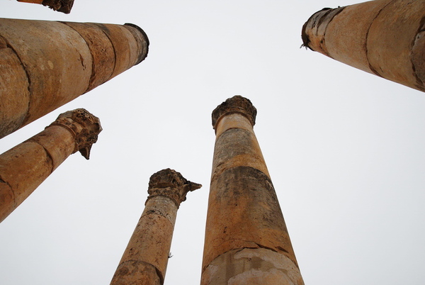 Jerash: 列柱