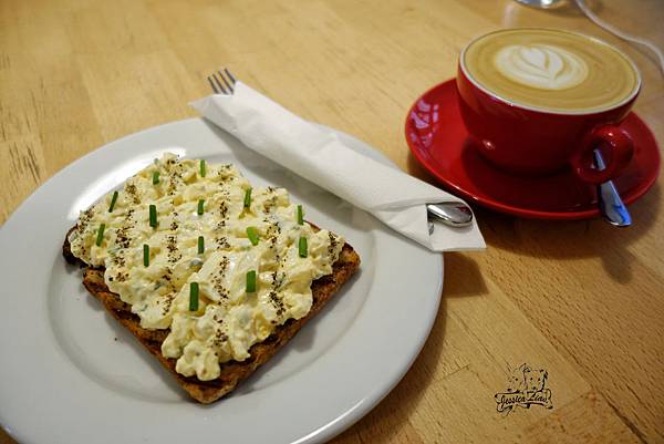 open sandwich62克朗&cafe Latte65克朗