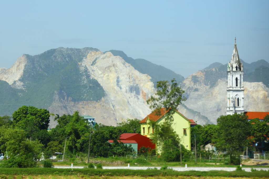 越南風情畫~車上移動的風景