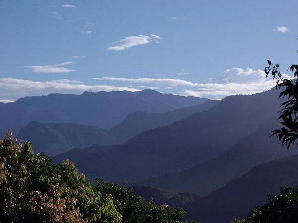 05層層綿延的山巒