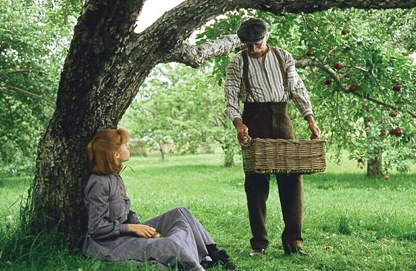 Anne_and_Matthew_apple_tree_good_scan_lrg.jpg