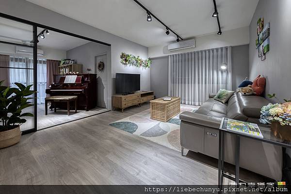 _05B0141.jpg _05B0141.jpg