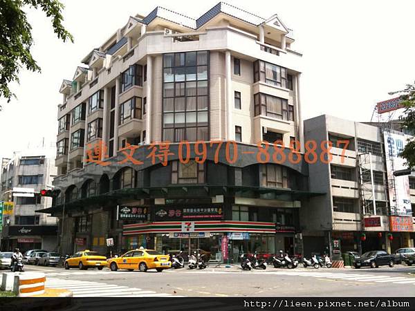 台中收租店面,忠明南路大角店,SOGO旁7-11角店,台中收租店面,日夜皆人潮,年租金300萬以上k.JPG