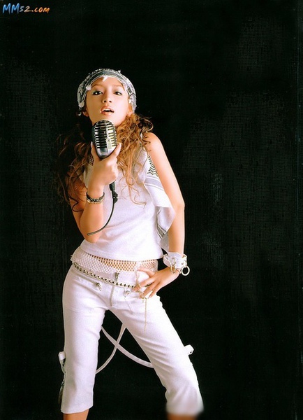 ayumi_hamasaki_014.jpg