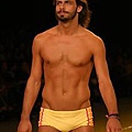 henri_castelli_runway_07.jpg