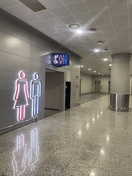 【嘮叨一下】上海浦東機場睡覺大學問