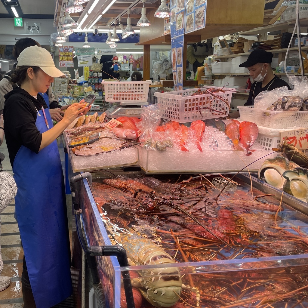 【餵食日誌—沖繩那霸】代客料理@Dotonbori Seaf