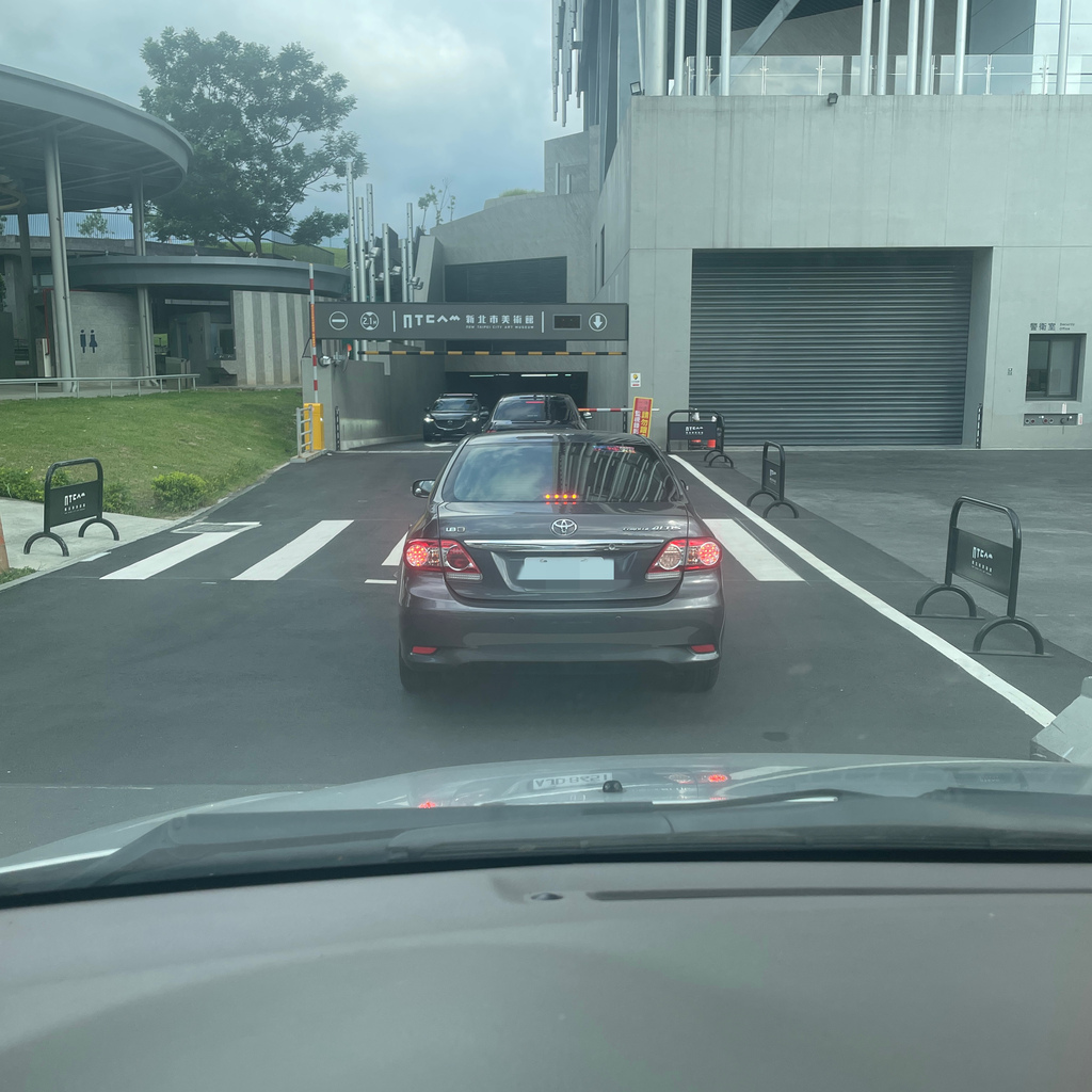 【小資旅行—鶯歌】感覺好差？新北市美術館