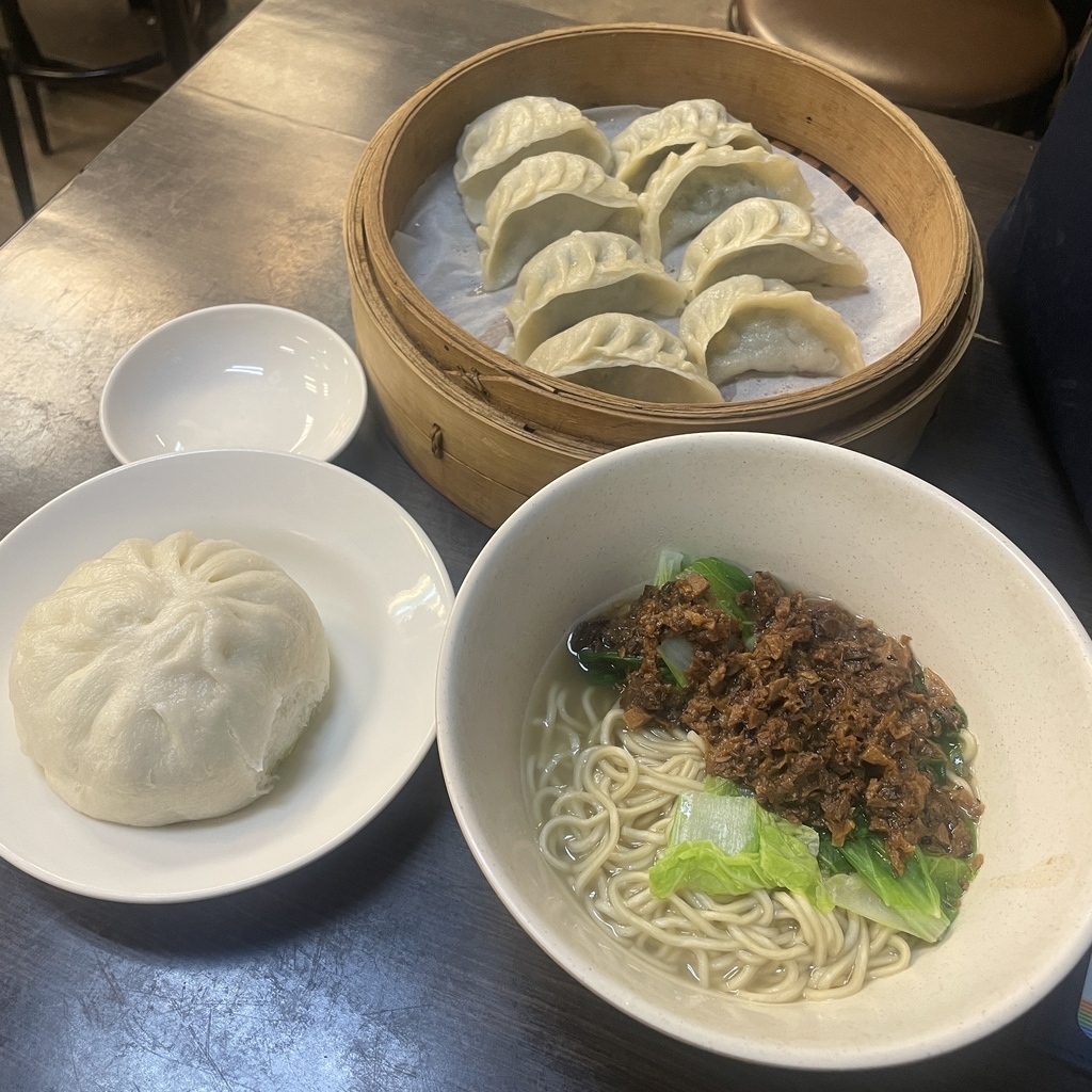 【餵食日誌—台北】好特別的口感@雪裏紅素食點心(民生店)