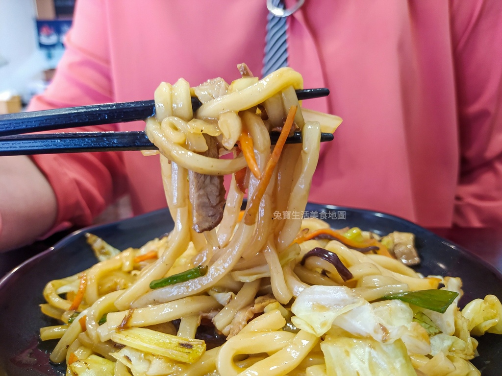 津賀家食堂 桃園美食 平價日式料理 生魚片 唐揚雞 串烤 炸物 (11).jpg