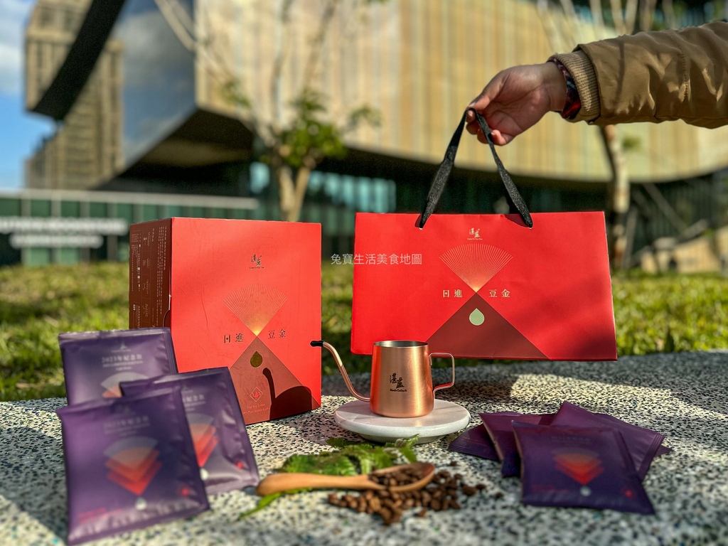 湛盧咖啡 年年好韻禮盒組 玫瑰金手沖壺  精品咖啡 咖啡禮盒 新年送禮推薦 (2).jpg