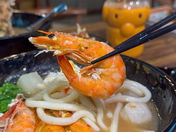 泰狠Thihen 桃園美食推薦 火山排骨桃園 打拋豬推薦 泰式奶茶 泰狠菜單-16.jpg 泰狠Thihen 桃園美食推薦 火山排骨桃園 打拋豬推薦 泰式奶茶 泰狠菜單-16.jpg