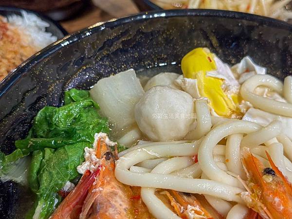 泰狠Thihen 桃園美食推薦 火山排骨桃園 打拋豬推薦 泰式奶茶 泰狠菜單-17.jpg 泰狠Thihen 桃園美食推薦 火山排骨桃園 打拋豬推薦 泰式奶茶 泰狠菜單-17.jpg