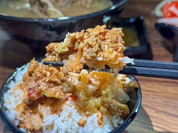 泰狠Thihen 桃園美食推薦 火山排骨桃園 打拋豬推薦 泰式奶茶 泰狠菜單-18.jpg 泰狠Thihen 桃園美食推薦 火山排骨桃園 打拋豬推薦 泰式奶茶 泰狠菜單-18.jpg