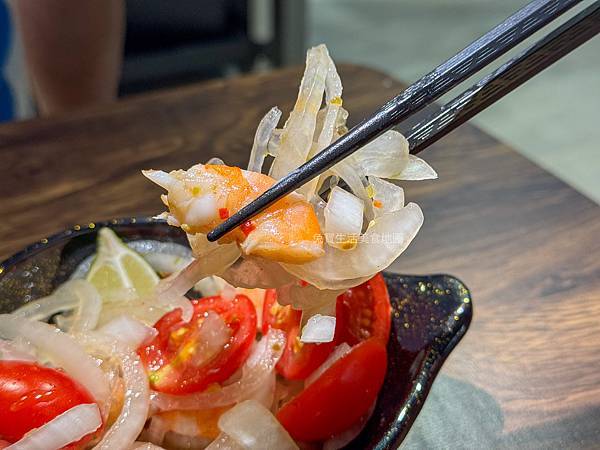 泰狠Thihen 桃園美食推薦 火山排骨桃園 打拋豬推薦 泰式奶茶 泰狠菜單-19.jpg 泰狠Thihen 桃園美食推薦 火山排骨桃園 打拋豬推薦 泰式奶茶 泰狠菜單-19.jpg