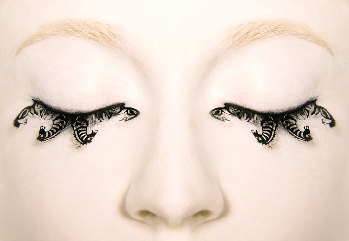 PAPERSELF-eyelashes-1.jpg PAPERSELF-eyelashes-1.jpg