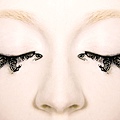 PAPERSELF-eyelashes-1.jpg