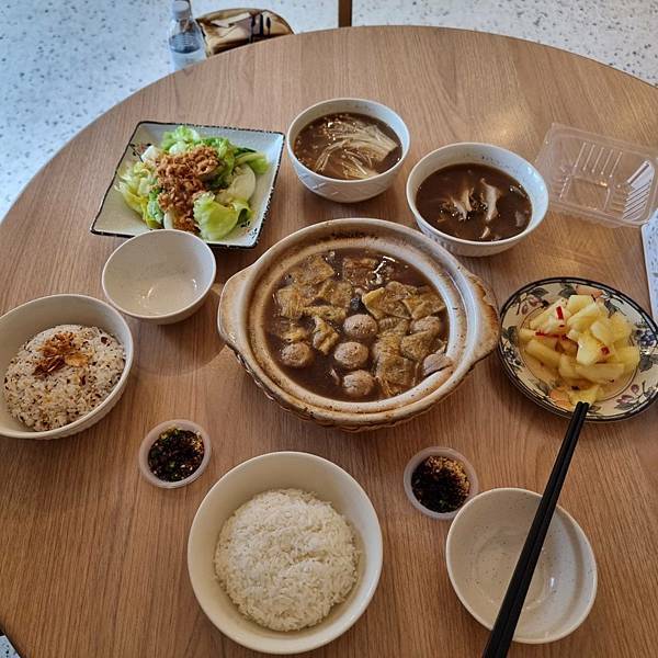 【檳城美食】肉骨茶推薦 滿膳食館肉骨茶 【檳城美食】肉骨茶推薦 滿膳食館肉骨茶