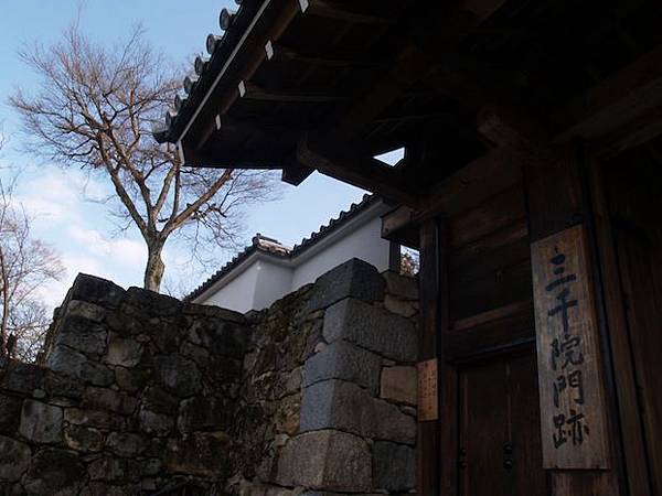 古樸三千院門跡