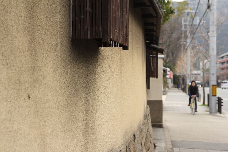 丸太町通老屋