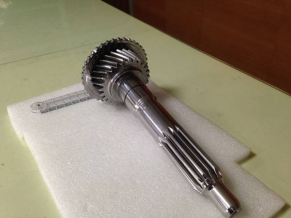gear shaft polishing 齒輪軸拋光-3