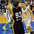 背影也超帥