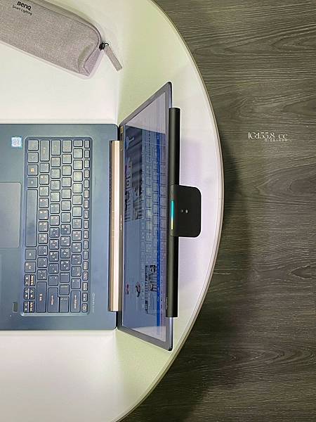 BenQ LaptopBar 筆電燈