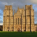 Wells_cathedral_28_crop.jpg