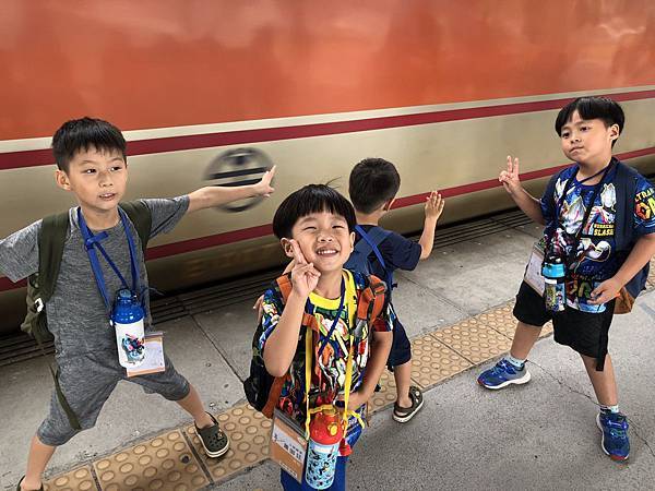 五天四夜小背包鐵道輕旅行